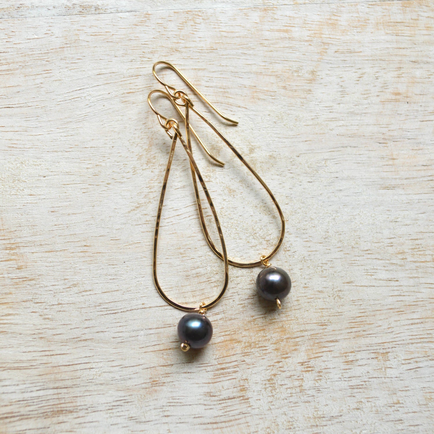 Peacock Pearl Teardrop