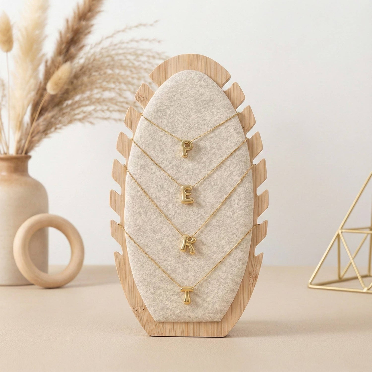 Oval Necklace Display