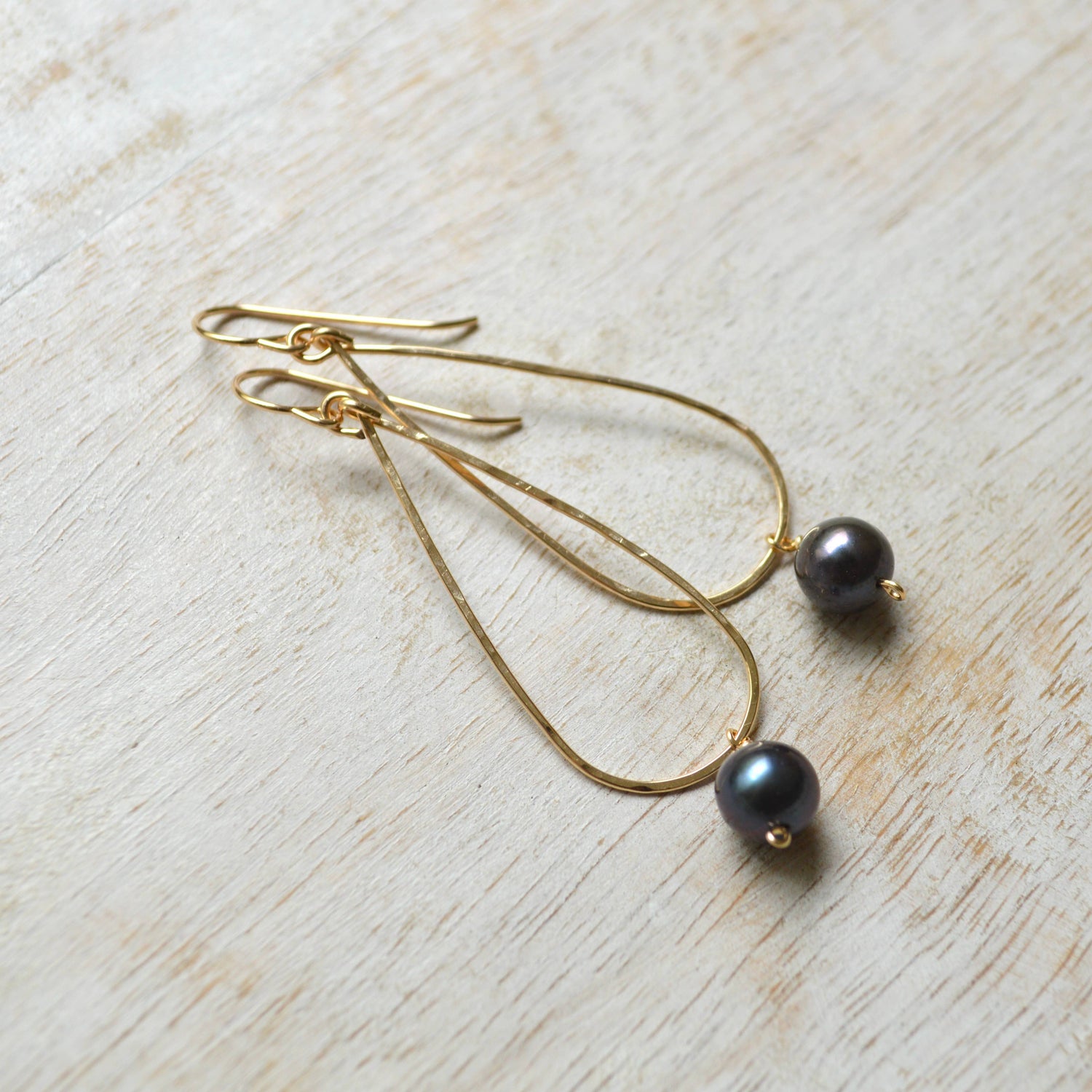 Peacock Pearl Teardrop