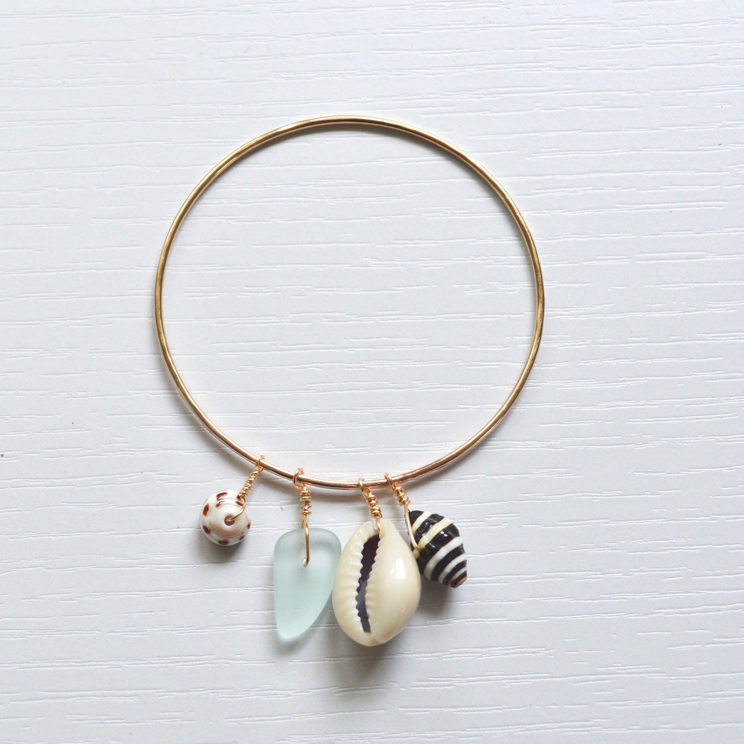Ocean Charm Bangle Gold