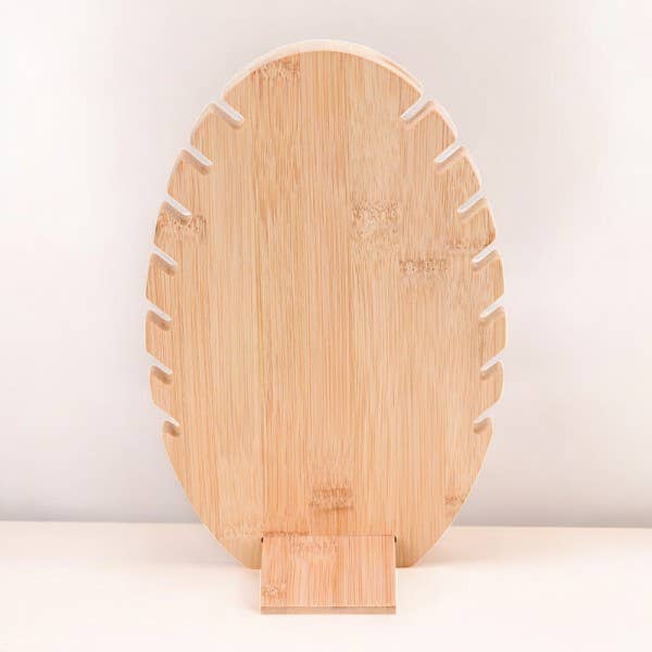 Oval Necklace Display