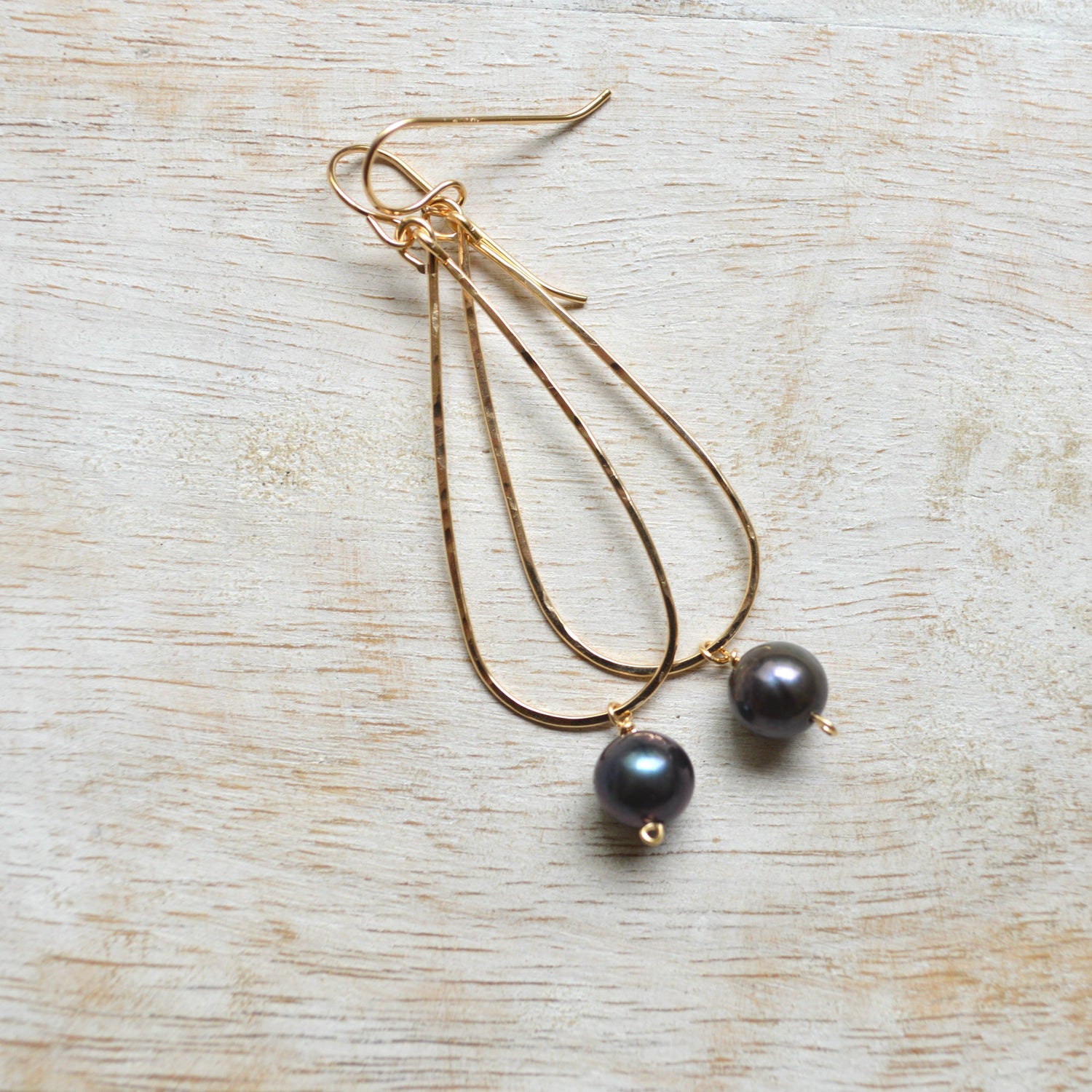 Peacock Pearl Teardrop