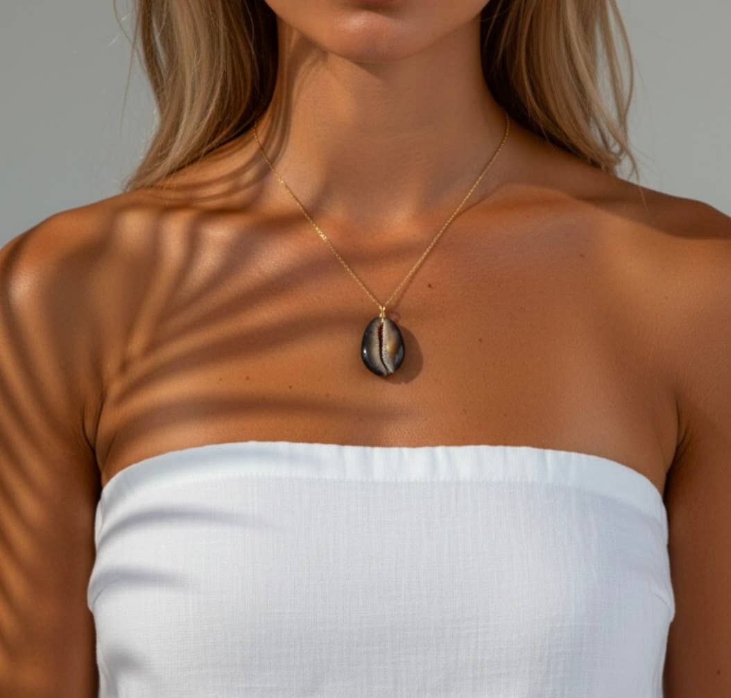 Snakehead Cowrie Gold Necklace