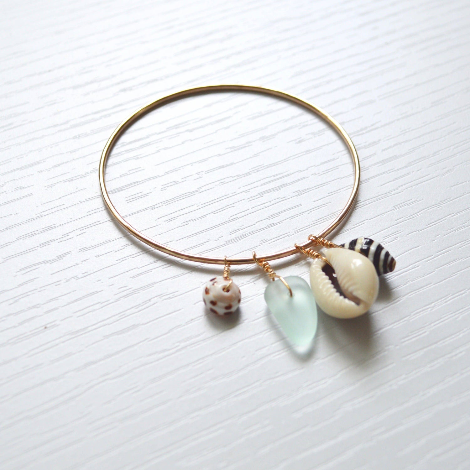 Ocean Charm Bangle Gold