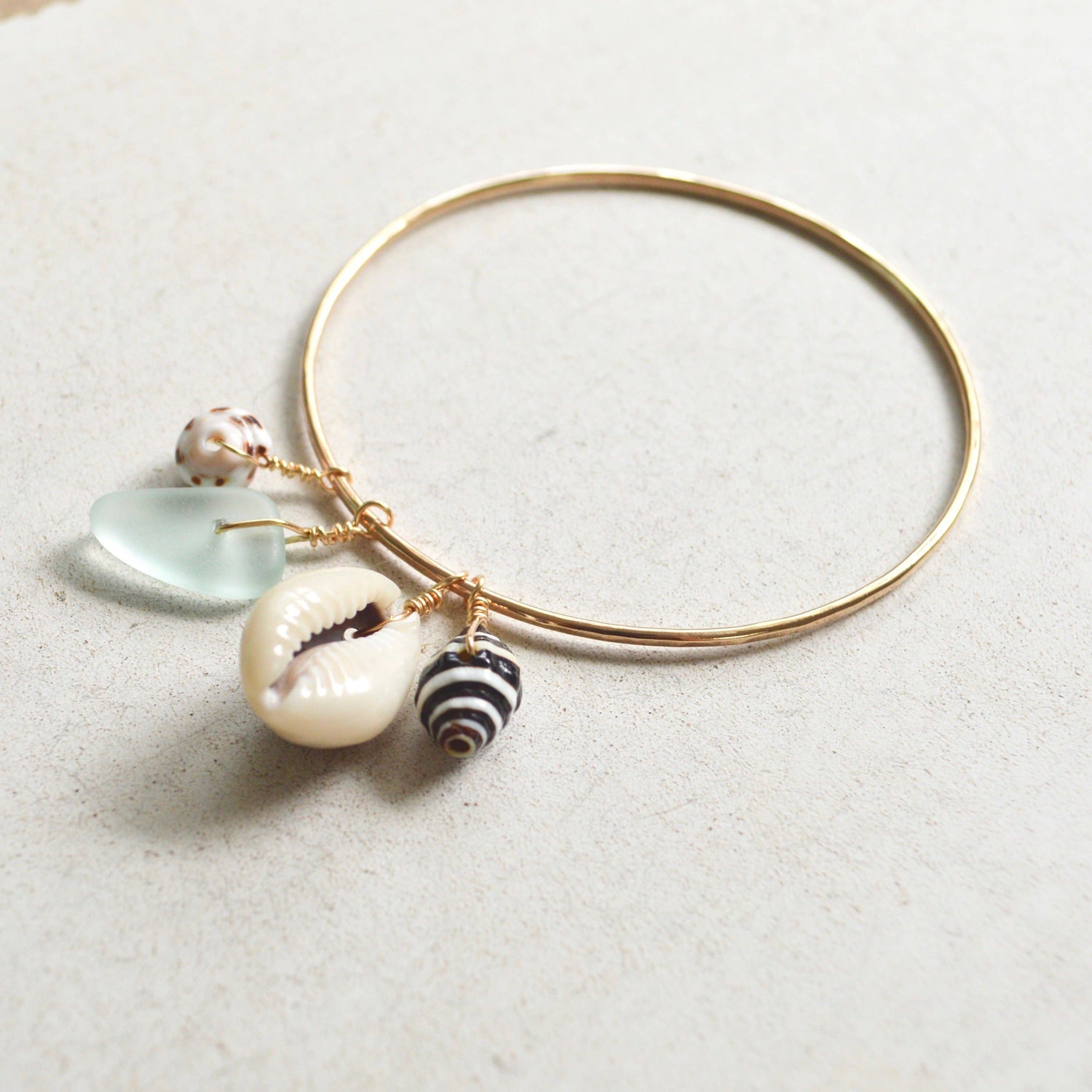 Ocean Charm Bangle Gold
