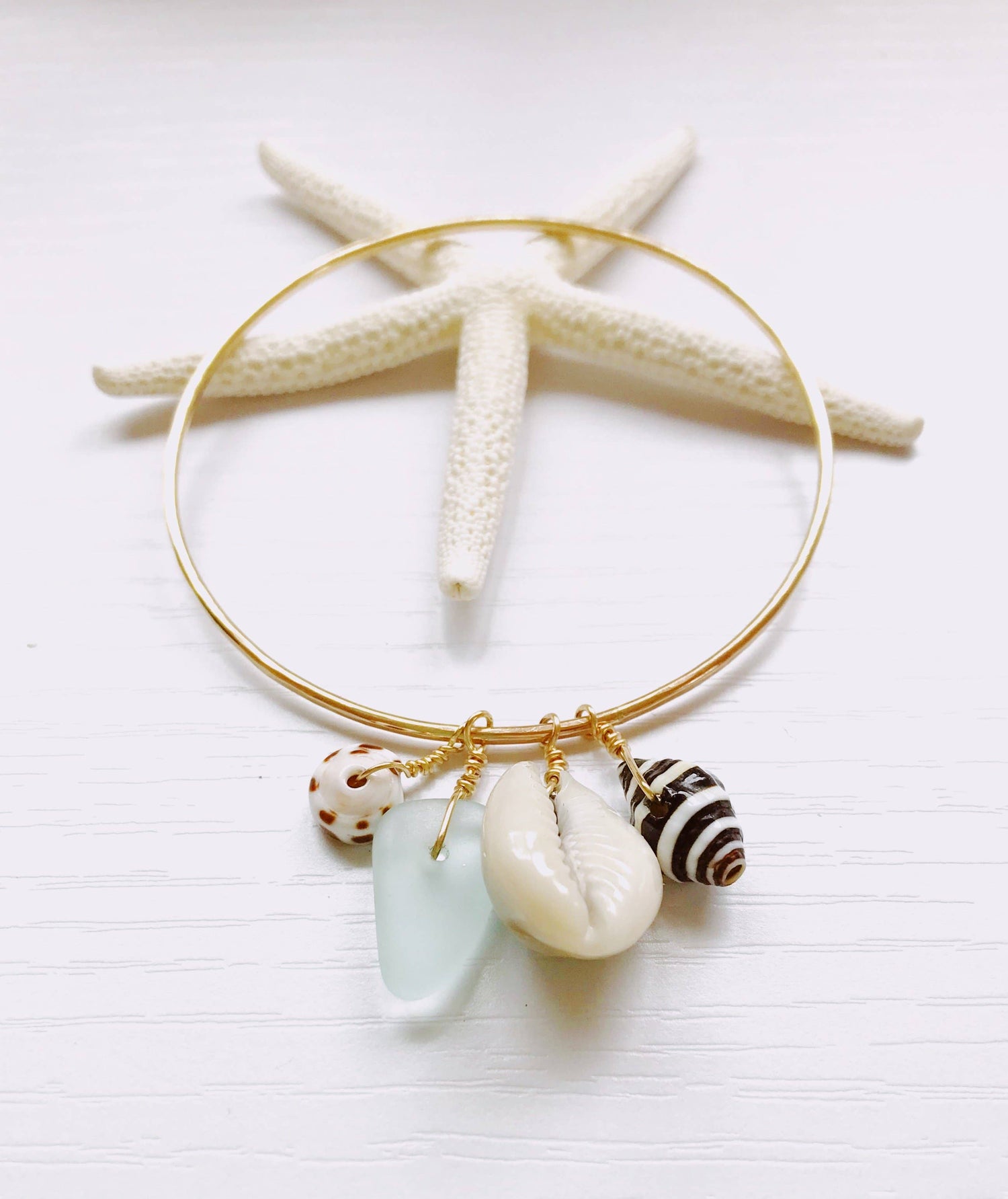 Ocean Charm Bangle Gold